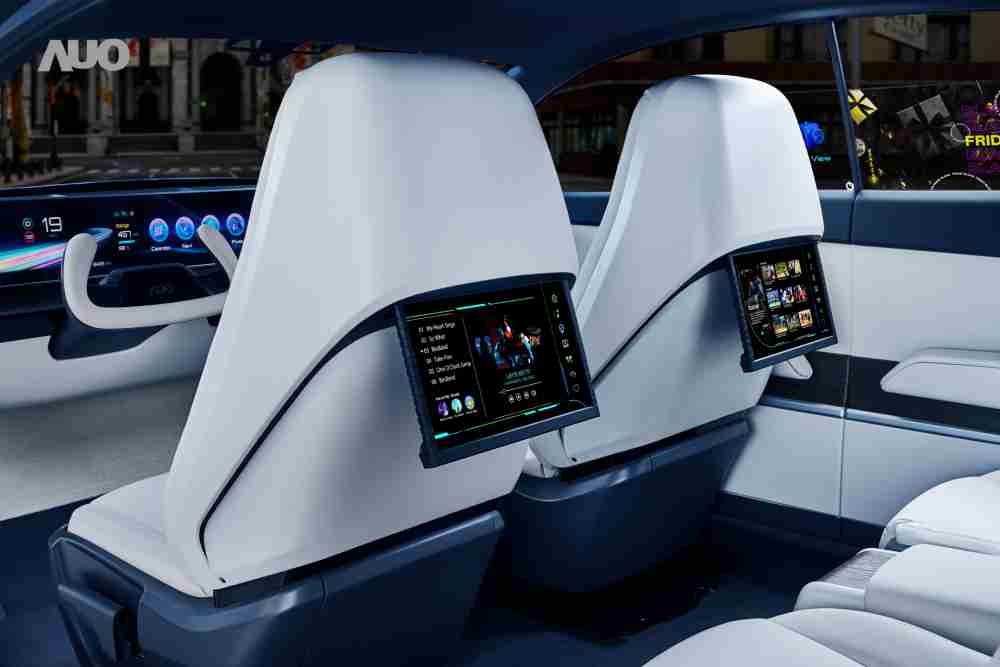 尊时凯龙将于CES 展示全新Smart Cockpit 2024，，可紧密串连使用者多元需求，，，并革新座舱内部的应用和设计，，带来身历其境且引人入胜的视觉飨宴，，，满足驾乘人员的全方位体验